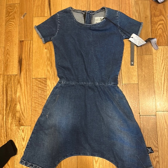 Nununu jean one piece with zipper back - Picture 1 of 4